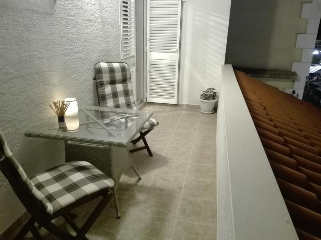 Studio Apartments Ivica Primosten Ngoại thất bức ảnh
